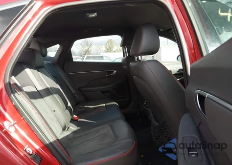 2021 Hyundai Sonata Sel Plus z USA, uszkodzony, nr VIN 5NPEJ4J28MH107459